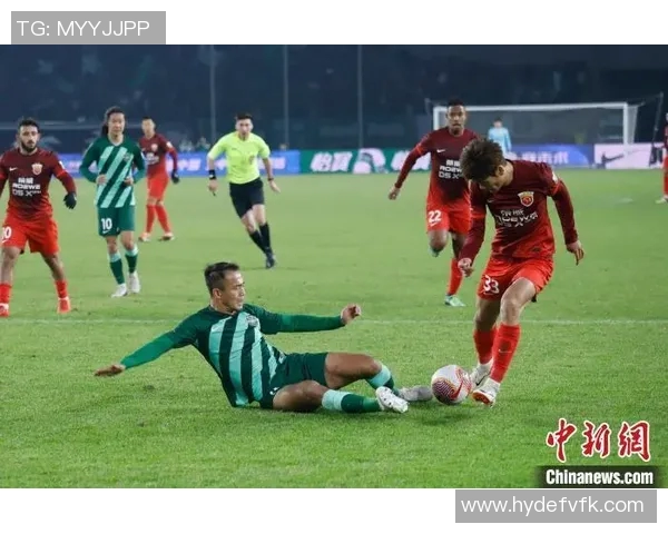 球星大号足球热潮引领全球运动时尚，聚焦体育品牌与球迷文化的完美结合