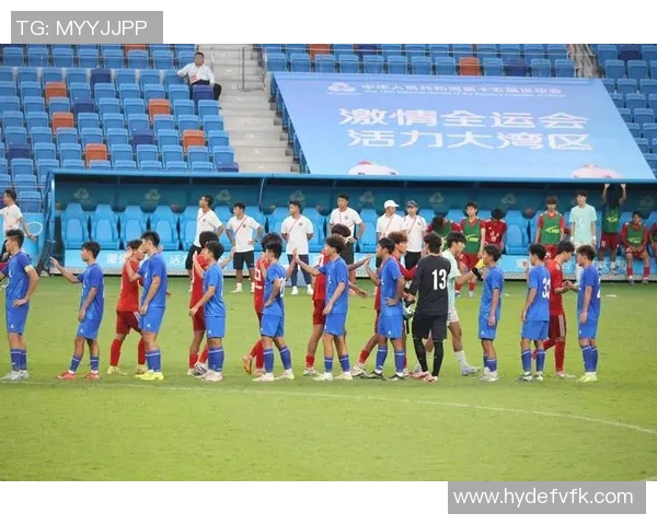 足球街球球星逐梦绿茵展现炫酷技巧点燃青春激情舞台