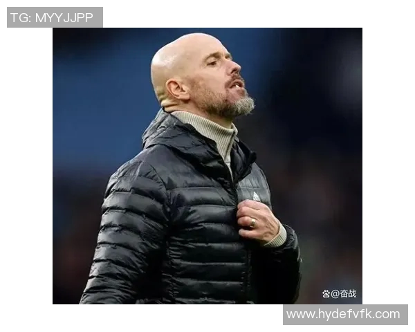 黑光头足球巨星赛场风云再起引爆球迷激情热潮